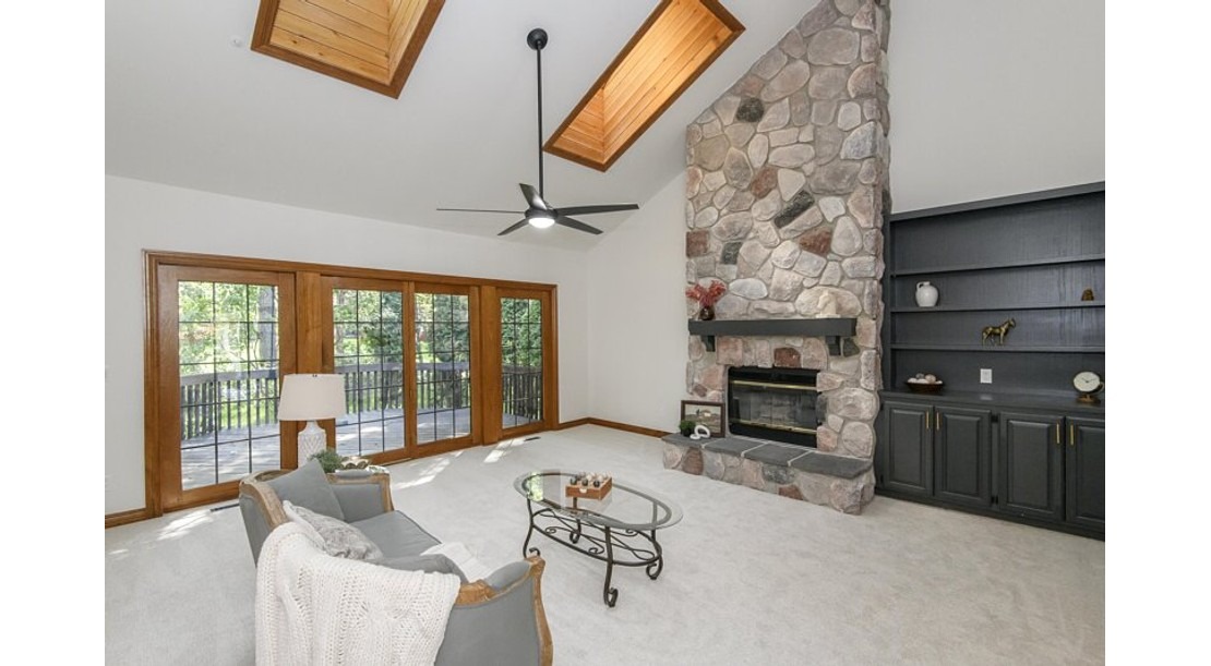 Photo 2 of 18465 St Andrew Ct A, Brookfield, WI 53045