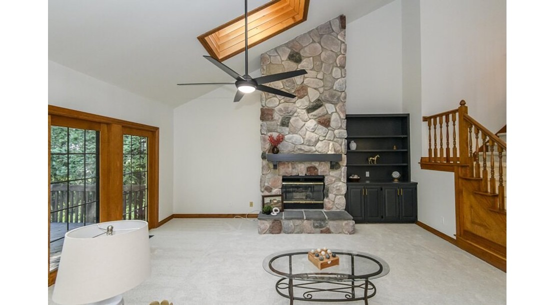 Photo 3 of 18465 St Andrew Ct A, Brookfield, WI 53045